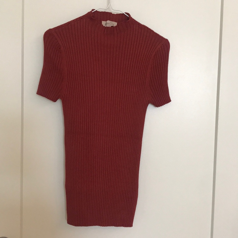 Ribbed Rust High Neck Short Sleeve Sweater